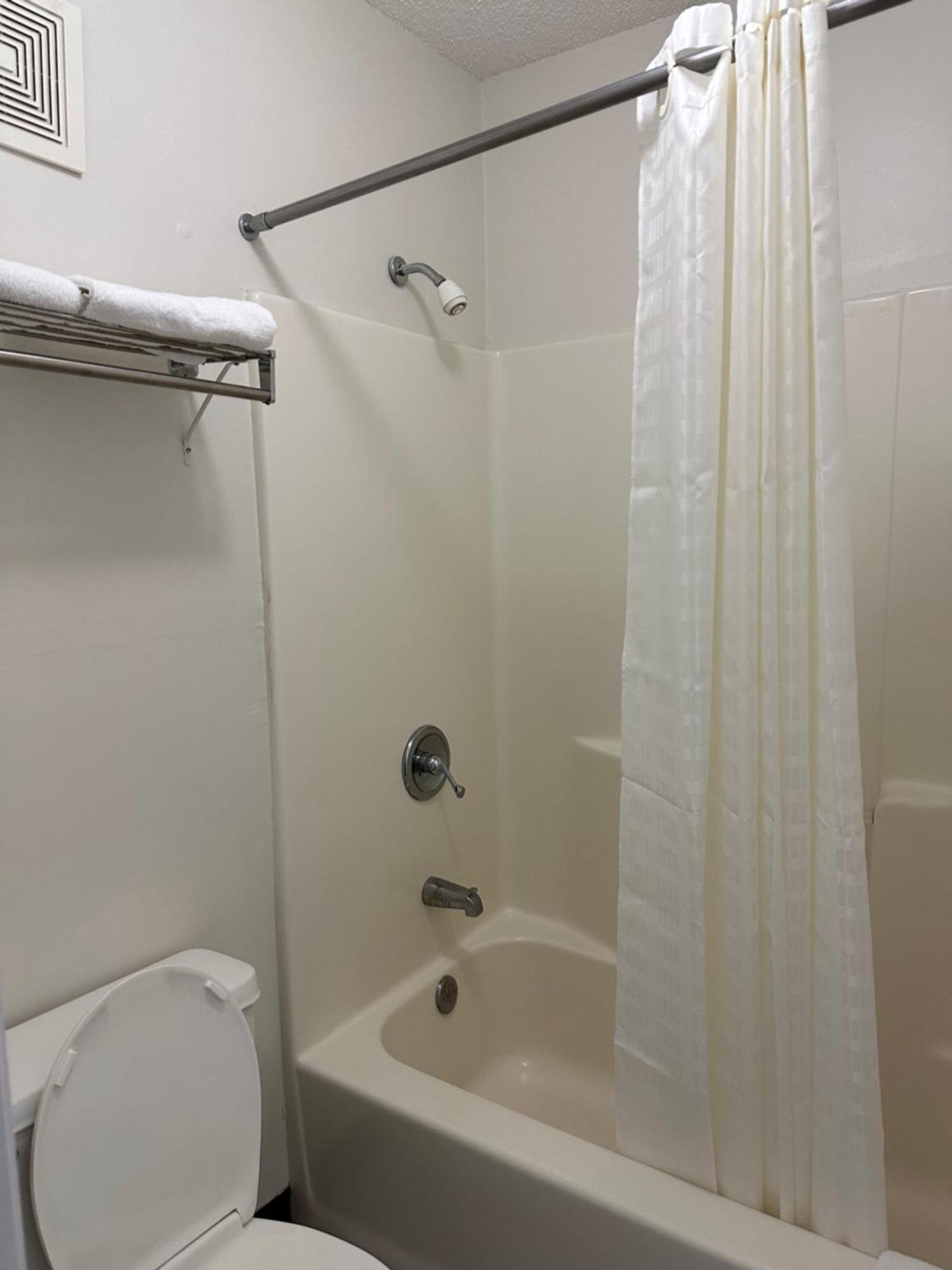 Garden Inn & Suites 메터 외부 사진